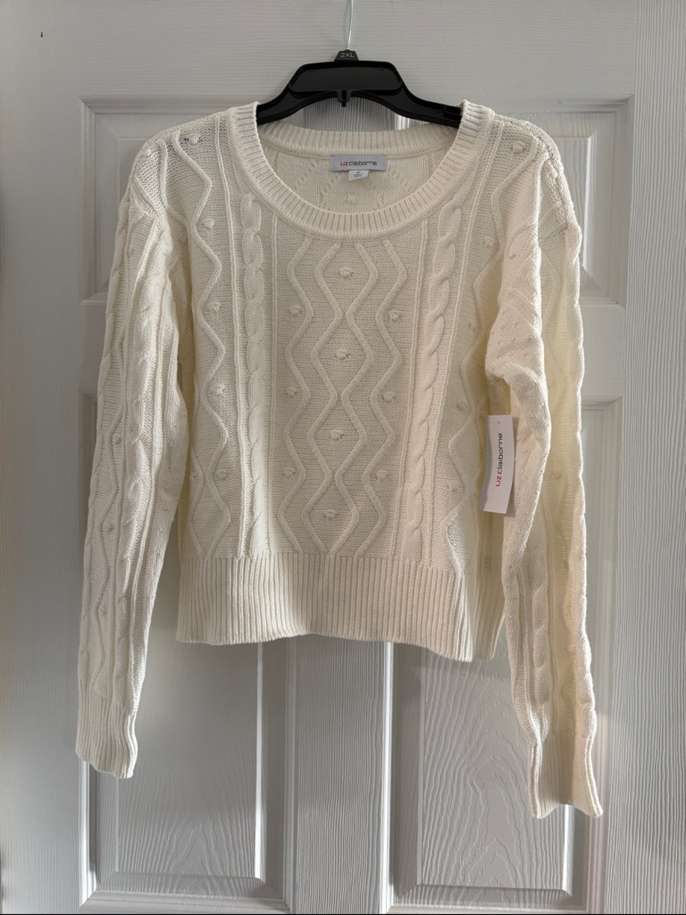 Liz Claiborne Cream Cable Knit Scoop Sweater